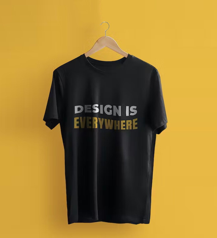 Simple T-Shirt Mockup PSD in Black